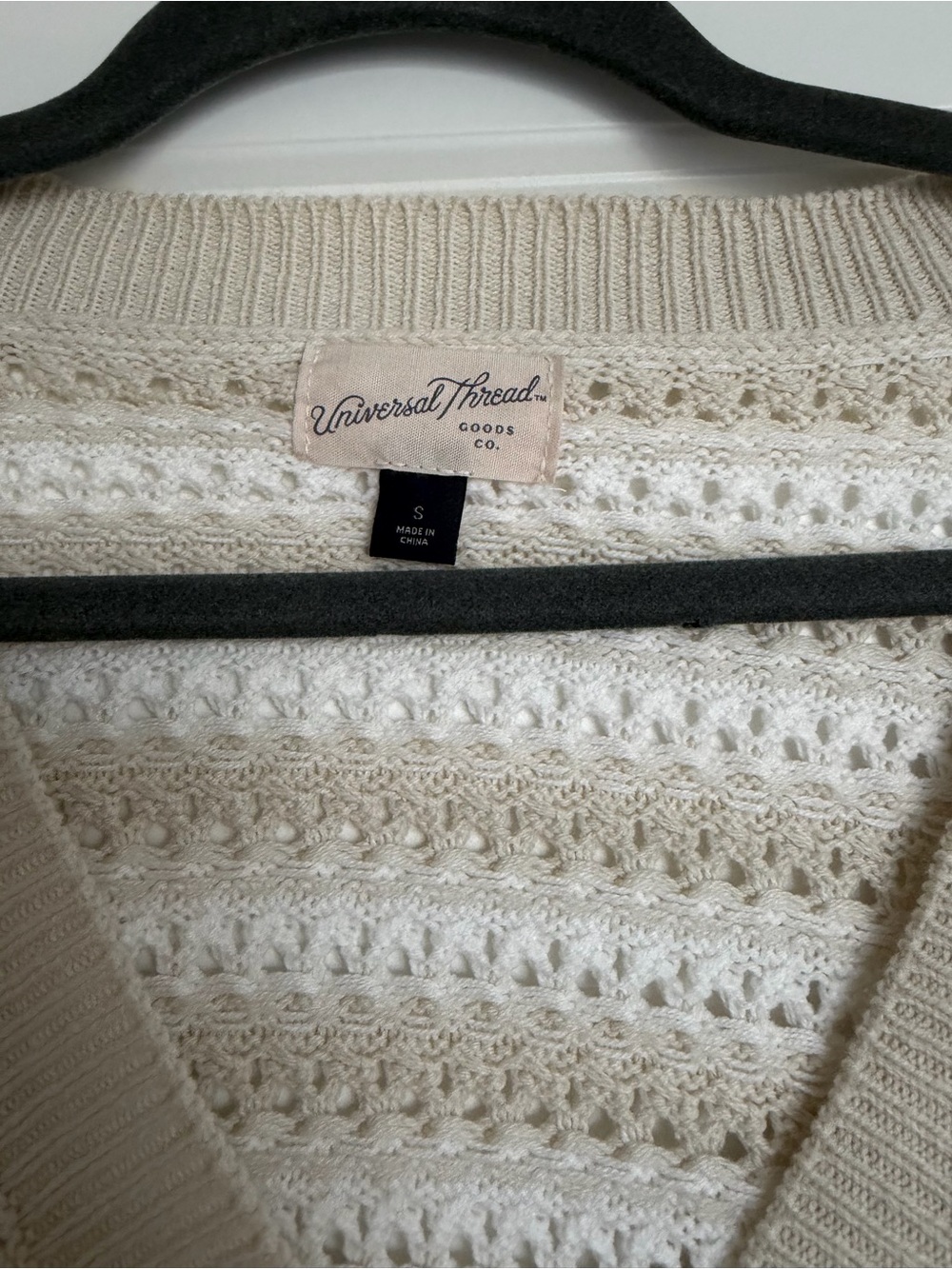 Universal Threads Knit Top - Picture 2 of 3
